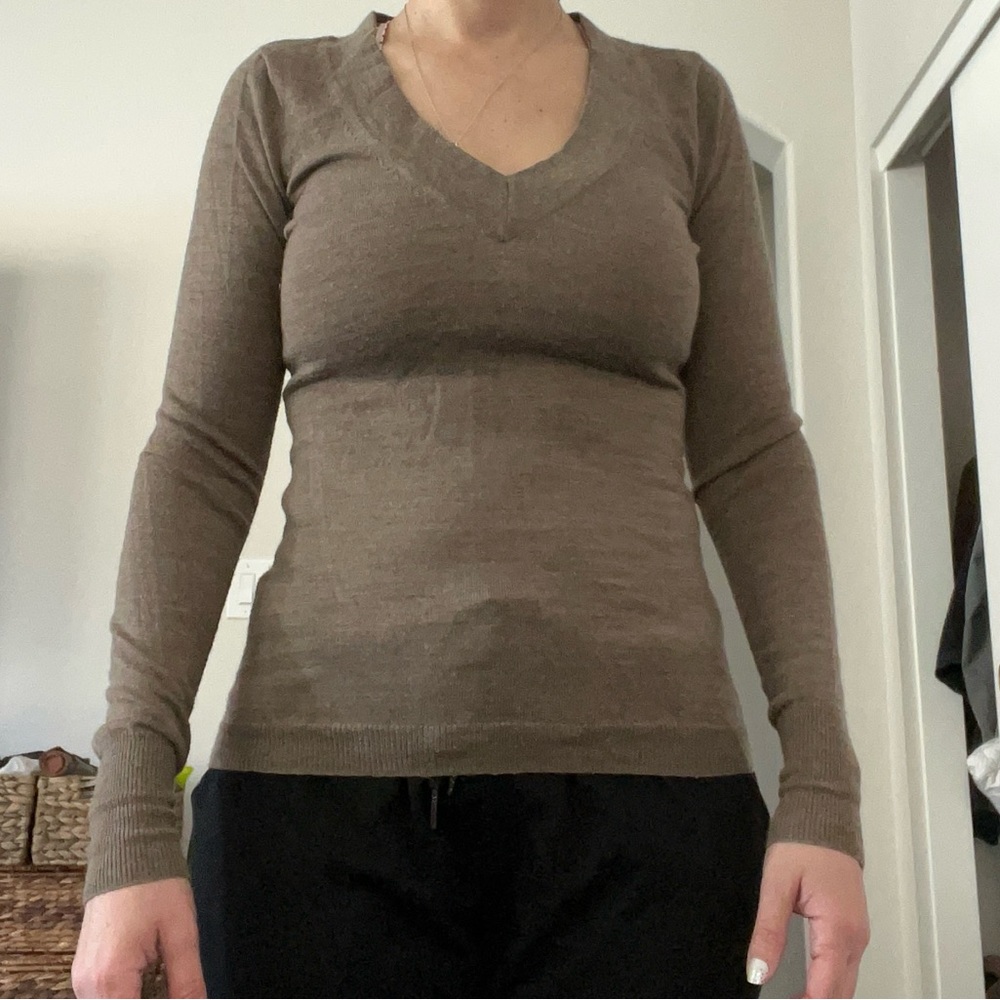 The Limited, XS, v-neck light brown sweater